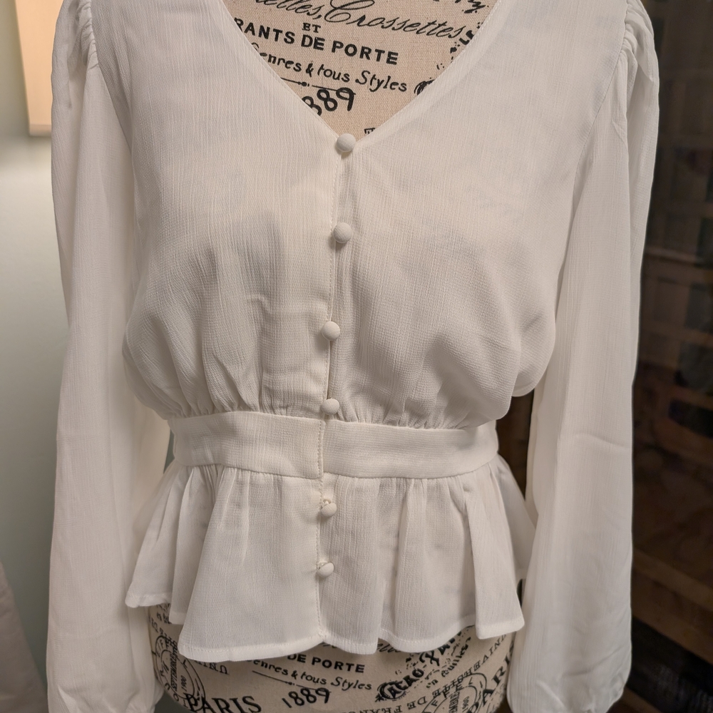 Magnolia Boutique| White Button-Up Women's Top. New